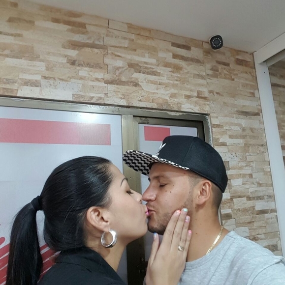 Profile Picture of Erika Ariza figueredo (@erikajuliana86) on Poshmark