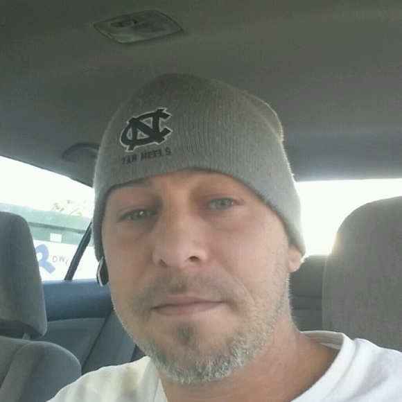 Profile Picture of Jason Denton (@djason38) on Poshmark