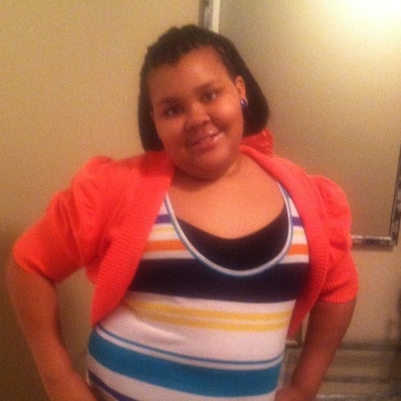 Profile Picture of Lynette Downing (@downinglynette) on Poshmark