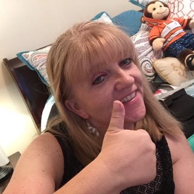Profile Picture of Cheryl Simon (@HokeyInArizona) on Twitter