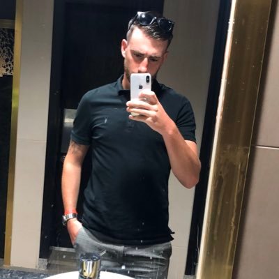 Profile Picture of Daniel Oliff (@daniel_oliff) on Twitter