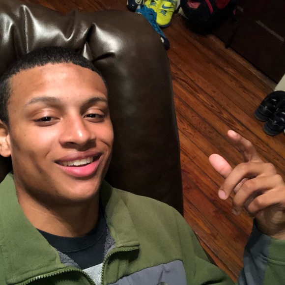 Profile Picture of Dennis Dzurikanin (@dzurk24) on Poshmark