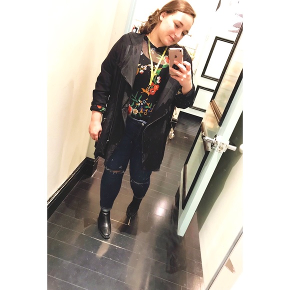 Profile Picture of Hannah Hapeman (@hhapez) on Poshmark