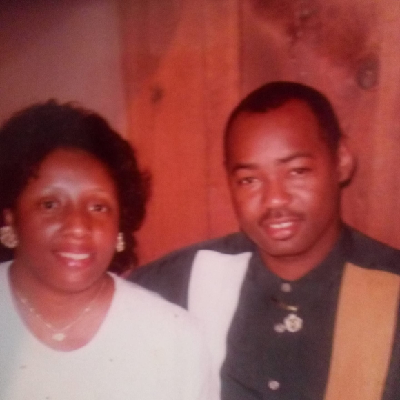 Profile Picture of Ida Freeman (@ifreeman8587) on Poshmark