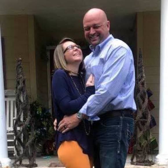 Profile Picture of Cheryl Roberts (@cheryl09) on Poshmark