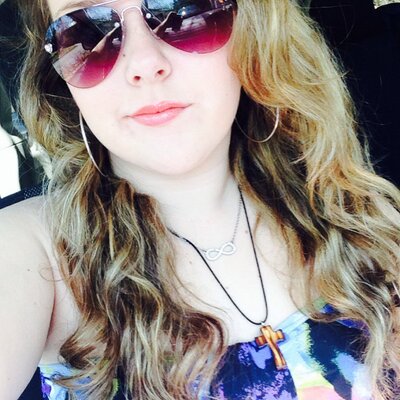 Profile Picture of Jessika (@HungerGames_D13) on Twitter