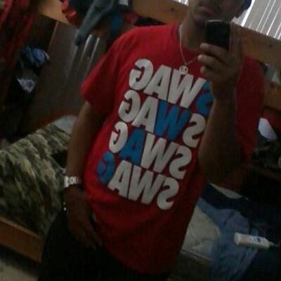 Profile Picture of Bryan Stepney (@Iloveapril14) on Twitter