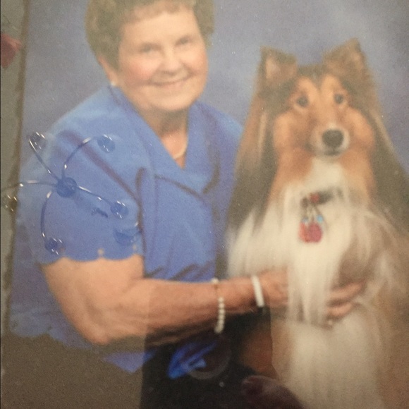 Profile Picture of Nancy Toney (@nancytoney) on Poshmark