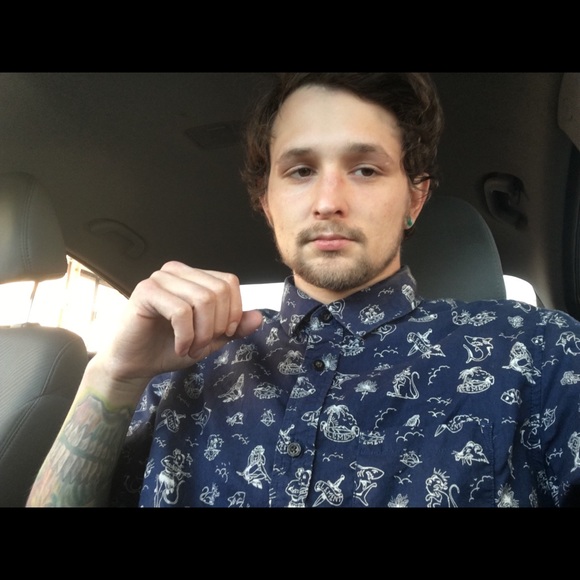 Profile Picture of Aaron Neugebauer (@aaronfrost115) on Poshmark