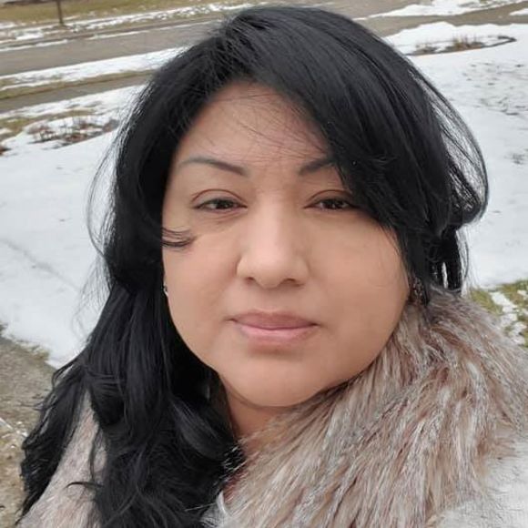 Profile Picture of Tannia Yesterday (@tanniayesterday) on Poshmark