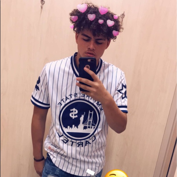 Profile Picture of James Guillen (@nbageezy) on Poshmark