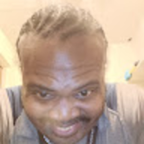 Profile Picture of Kevin Bailey (@kevinbailey942) on Poshmark