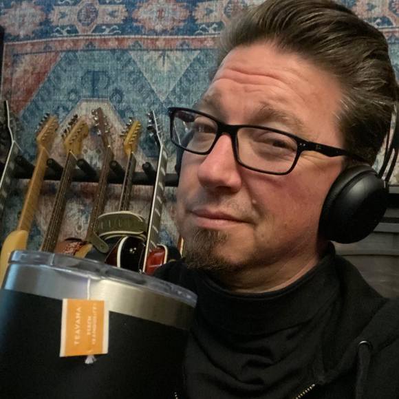 Profile Picture of Duncan Lange (@duncanlange) on Poshmark