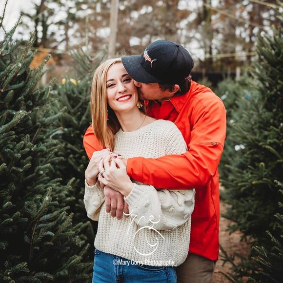 Profile Picture of Trista Cooper (@teecoopp) on Poshmark