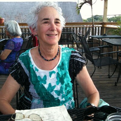 Profile Picture of Ruth Schwartz Rogg (@RuthRogg) on Twitter