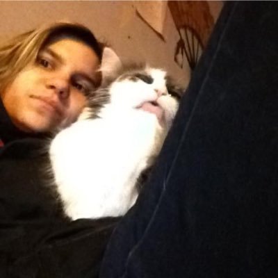 Denis Laura - Twitter Profile Picture of Denis Laura (@lauraAmelia59) on Twitter