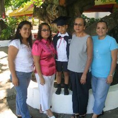 Profile Picture of DINA ALARCON (@alarcon_dina) on Twitter