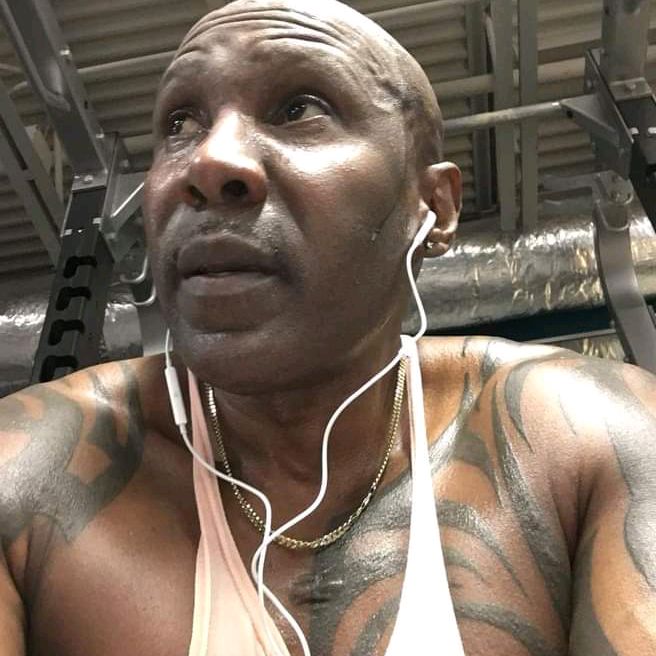 Profile Picture of kolendadaniel (@kolendadaniel) on Tiktok