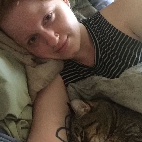 Profile Picture of Abigail Hammans (@iamabbasnail) on Poshmark