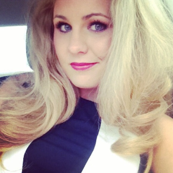 Profile Picture of Jade Baldwin (@mrsbaldwin12) on Poshmark