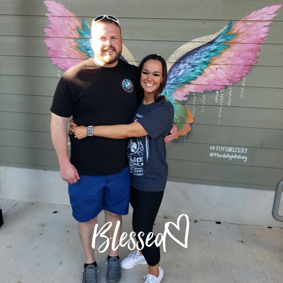 Profile Picture of Deanne Sampson (@deanne_sampson) on Poshmark