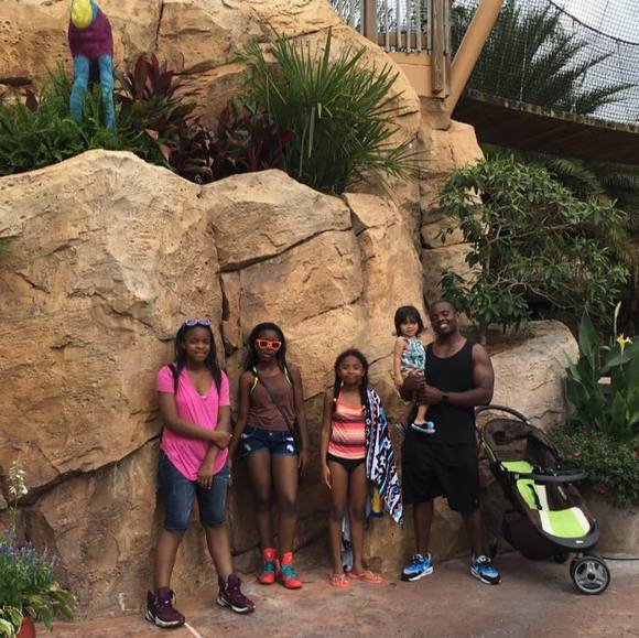 Tj Knight - Poshmark Profile Picture of Tj Knight (@tj_knight) on Poshmark