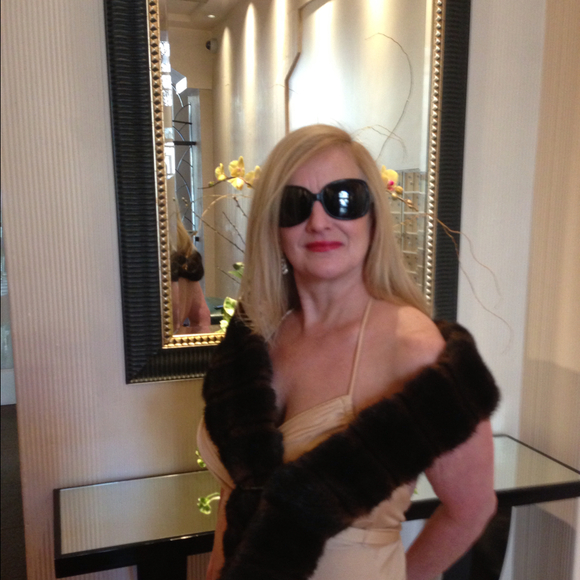 Profile Picture of Susan Patick (@suepat) on Poshmark