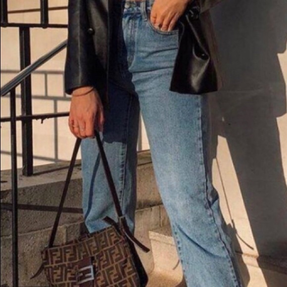 Profile Picture of Maya Diaz (@maya_diz) on Poshmark