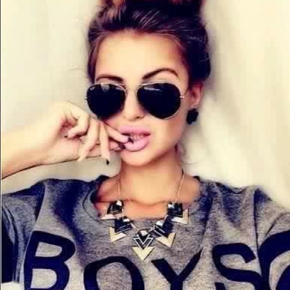 Profile Picture of Olga Beraud (@beraud86) on Poshmark