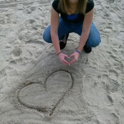 Profile Picture of :)Tori Mullis(: (@ToriMullis) on Twitter