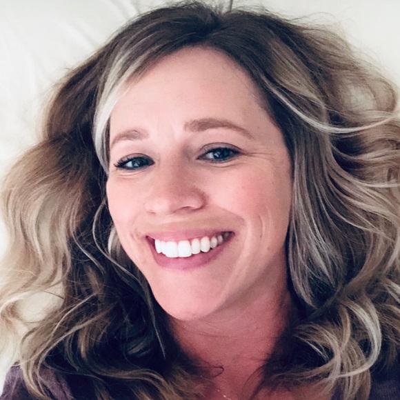 Profile Picture of Jess Glenn (@jessgator15) on Poshmark