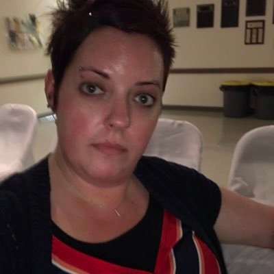 Profile Picture of Kim McDaniel (@myyellowcar) on Twitter