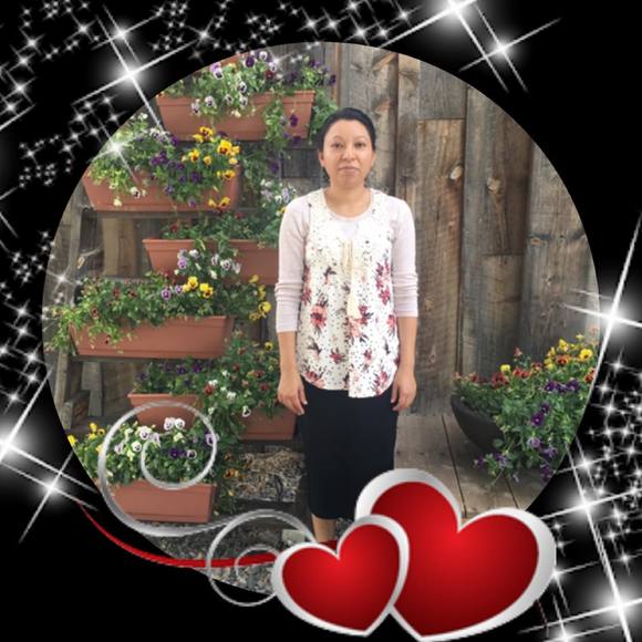 Profile Picture of Roberta Marquez (@robertamarquez) on Poshmark