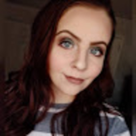 Profile Picture of Isabella Pechin (@isabellapechin) on Poshmark