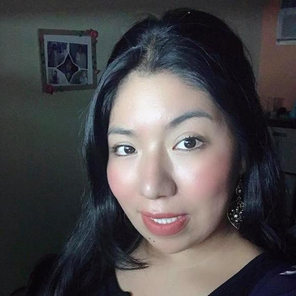 Profile Picture of Alejandra Preciado (@alejandraprecia) on Poshmark