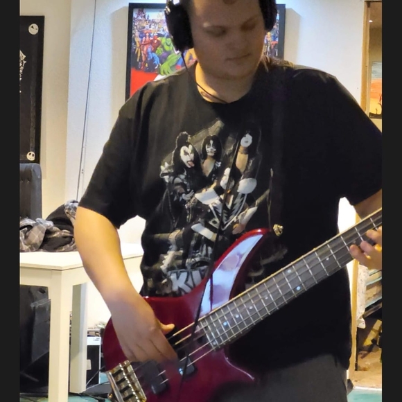 Profile Picture of Kayden Lorton (@kaydenlorton) on Poshmark