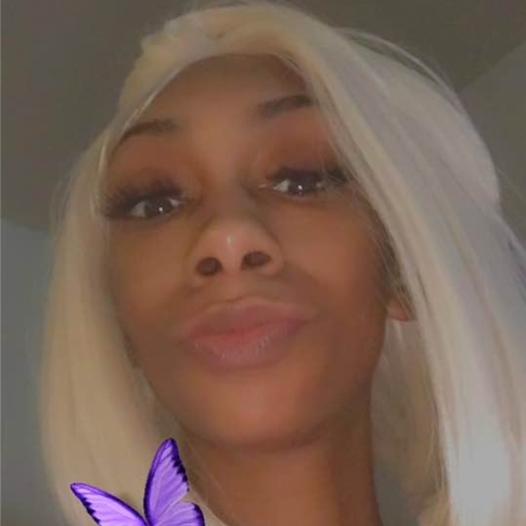 Profile Picture of Candace Manning (@candacemanni478) on Poshmark