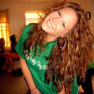 Profile Picture of Alice Mount (@alice_mountme) on Twitter