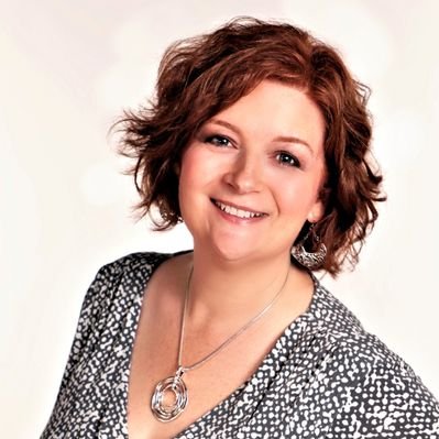 Profile Picture of Tina Andrews Kucera (@TinaLKucera) on Twitter