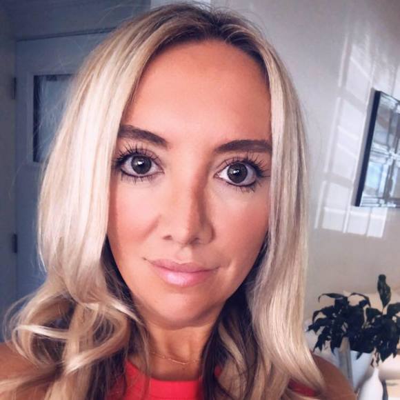 Profile Picture of Aimee Sloggett (@sloggy23) on Poshmark
