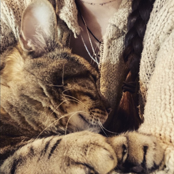 Profile Picture of Eileen Thornton (@eileen_thornton) on Poshmark