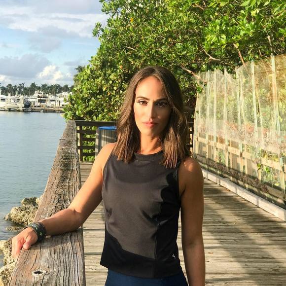 Profile Picture of Nitzalí Garcia (@nitzi5) on Poshmark