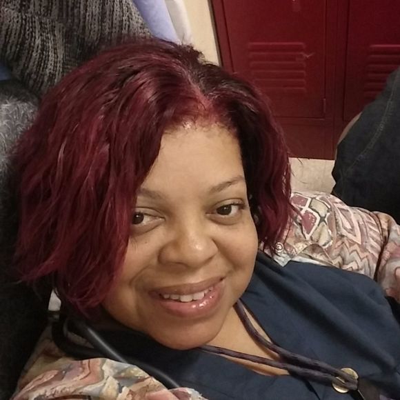 Profile Picture of Rowena Moorecunningham (@mrbrooksgirl) on Poshmark