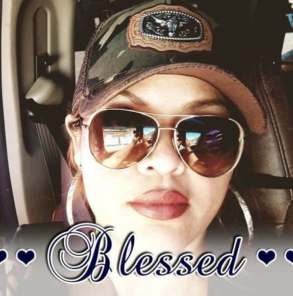 Profile Picture of Viviana Nevarez (@juarezvivi343) on Poshmark