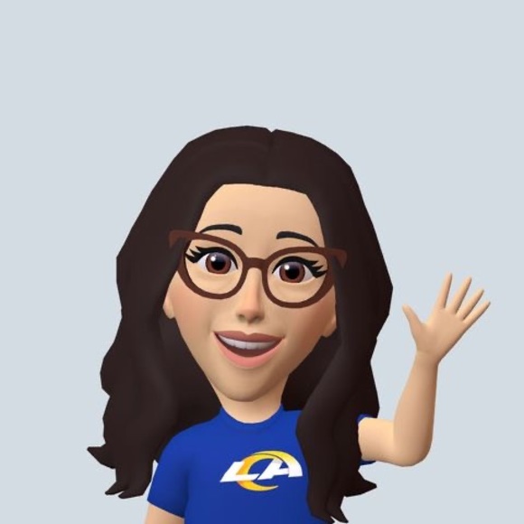 Profile Picture of Isabel Drake ballesteros (@agentizzie) on Poshmark