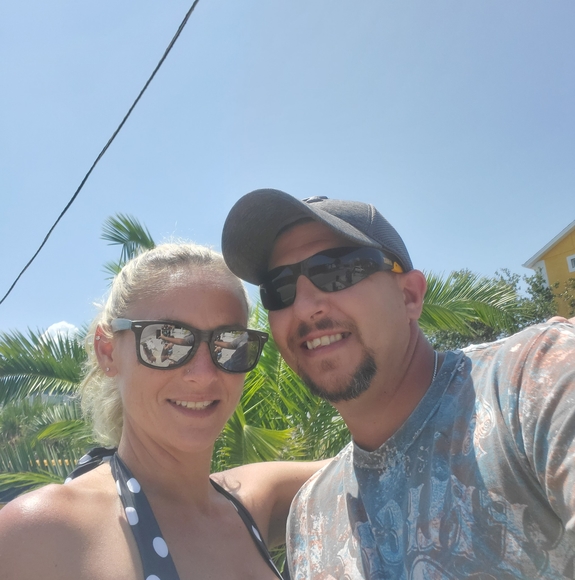 Justin Sedam - Poshmark Profile Picture of Justin Sedam (@justin_sedam) on Poshmark