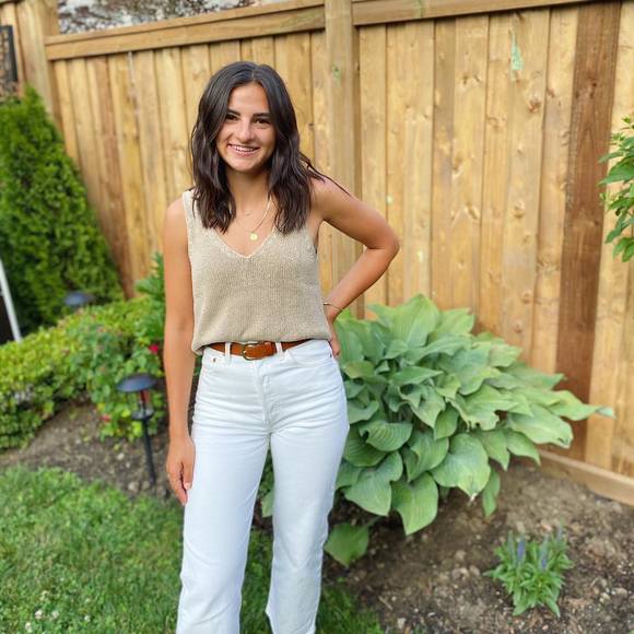 Profile Picture of Melissa Botelho (@foxy_missy101) on Poshmark