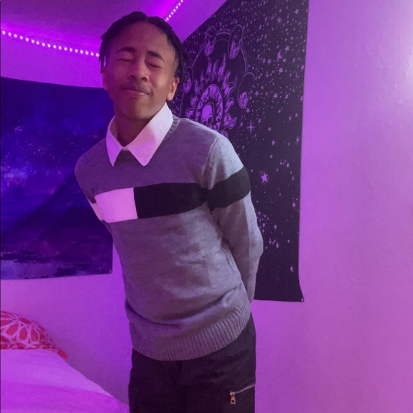 Profile Picture of Breylon Washington (@woahgod2006) on Poshmark