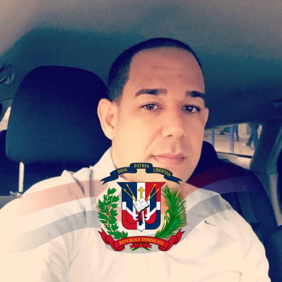 Profile Picture of Igone Igone (@igonelr) on Poshmark