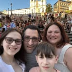 Profile Picture of Lisa Zucker Cohen (@lisa.zucker.cohen) on Facebook